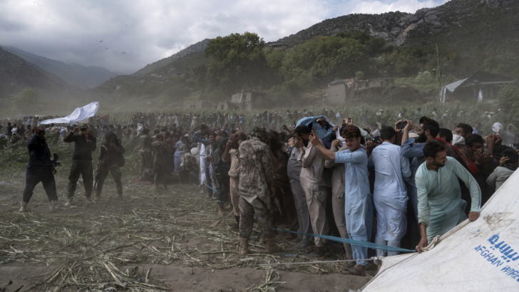 https://salarnews.in/public/uploads/images/newsimages/maannewsimage06092025_154622_Website 728x410 (17).png